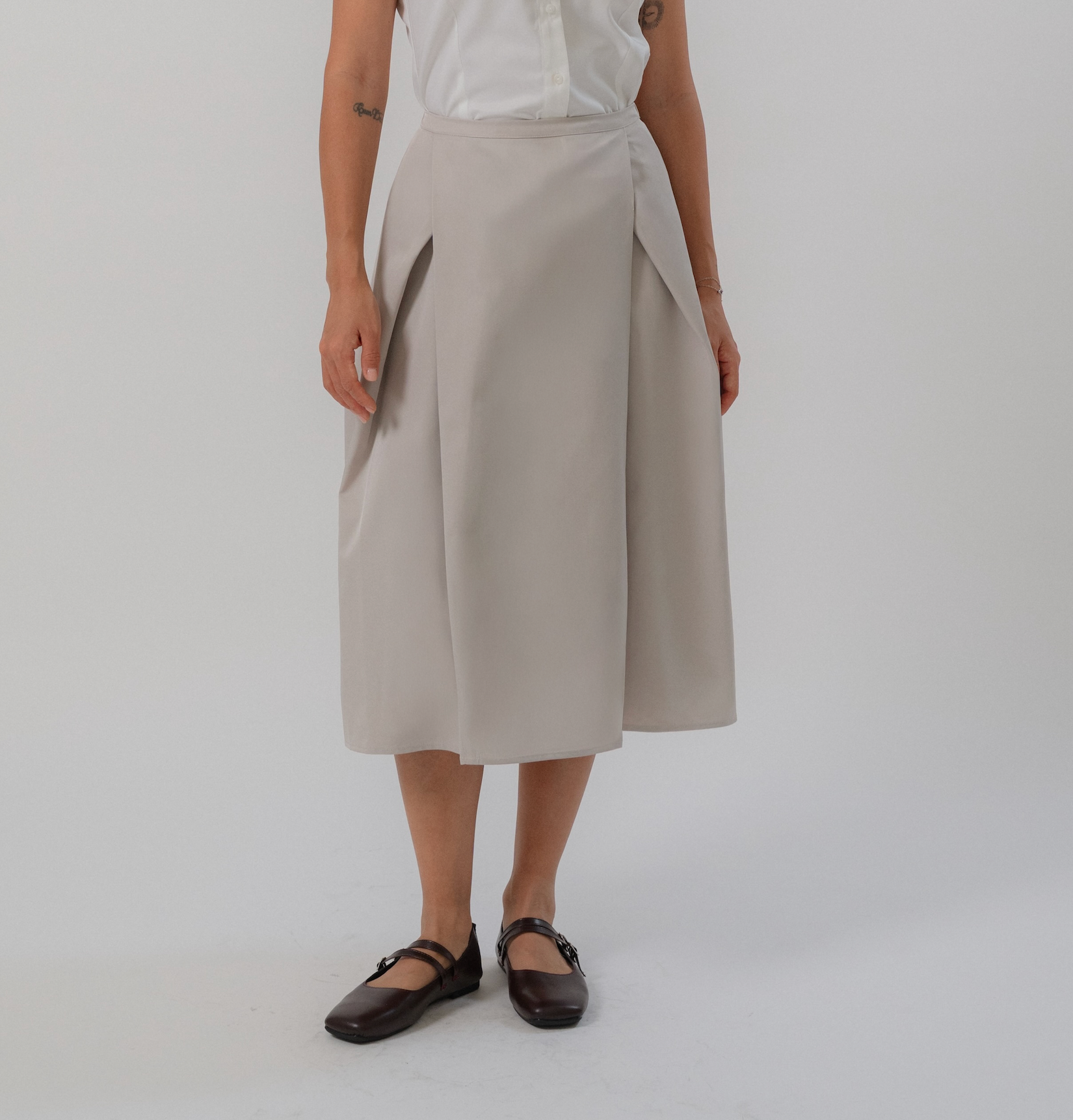 Crossing Pleated A-Line Skirt
